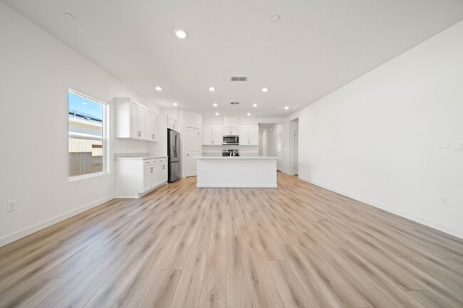 Building Photo - Spacious New 4/2 in Shastina Ranch!