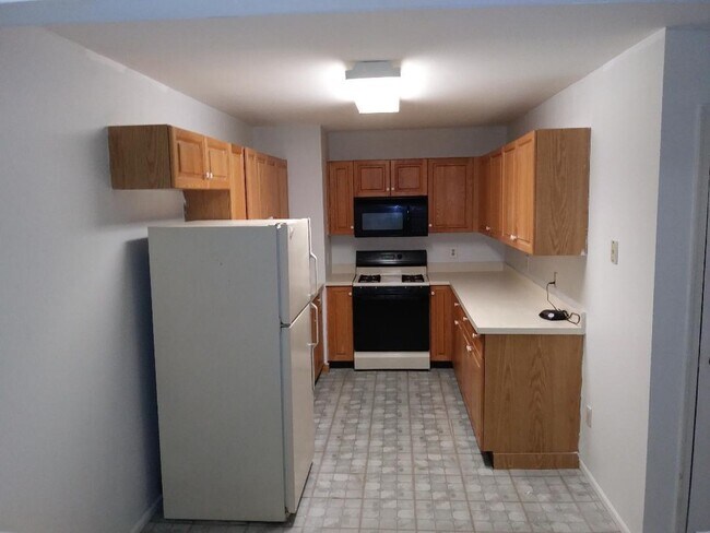 Building Photo - 424 Lackland Ave