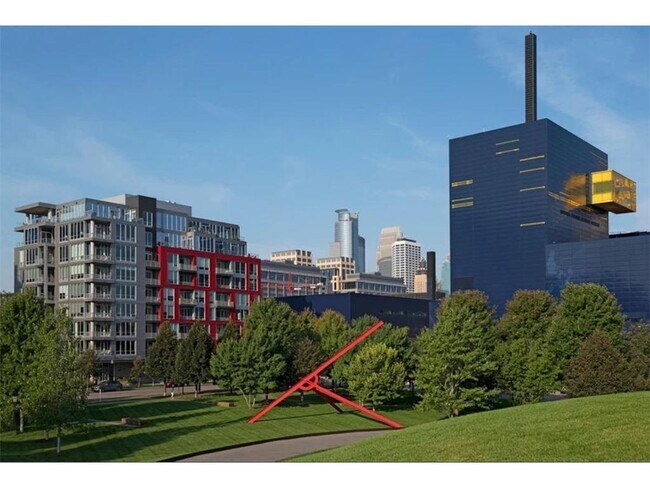 Building Photo - 607 Washington Ave S