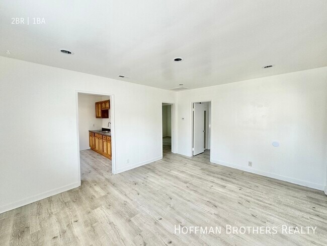 Primary Photo - 4455 163rd St