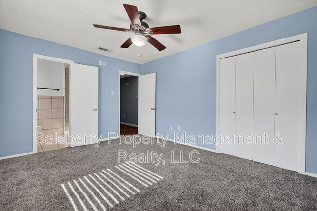 Building Photo - 1113 Gifford Dr