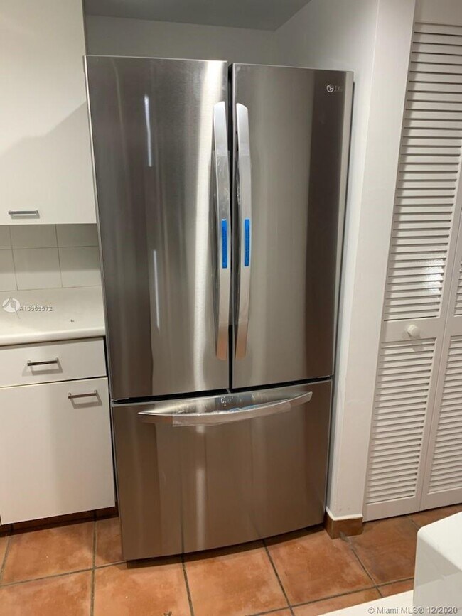 Building Photo - 2801 Florida Ave