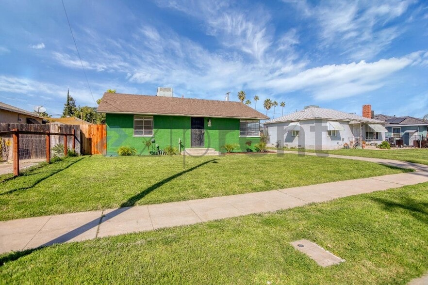 Building Photo - 1335 E Brown Ave