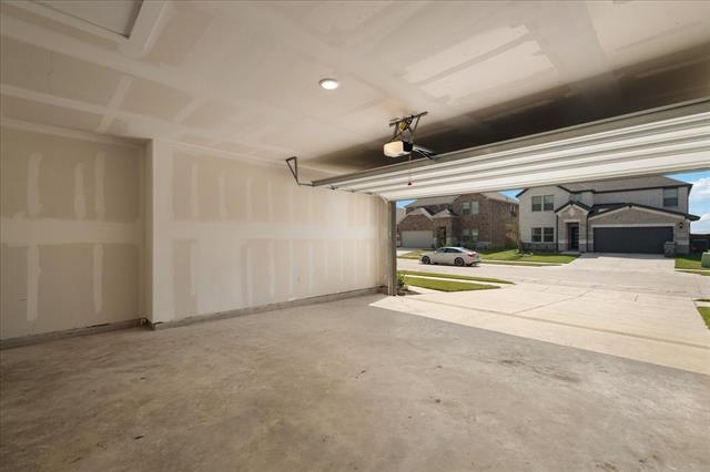 Building Photo - 1010 Honeydew Ln