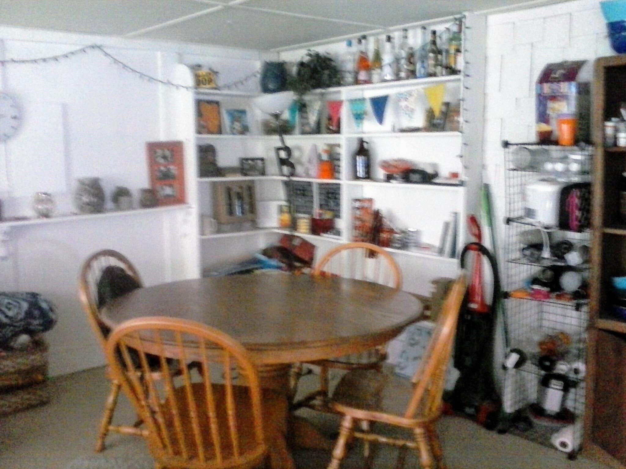 Main floor eating area / living room - 2909 NW Fillmore Ave