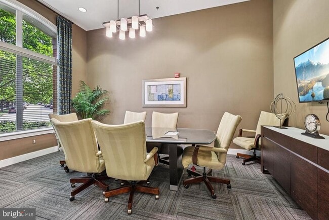 Building Photo - 19441 Promenade Dr