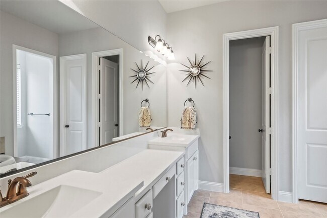 Building Photo - 3608 Meridian Ave