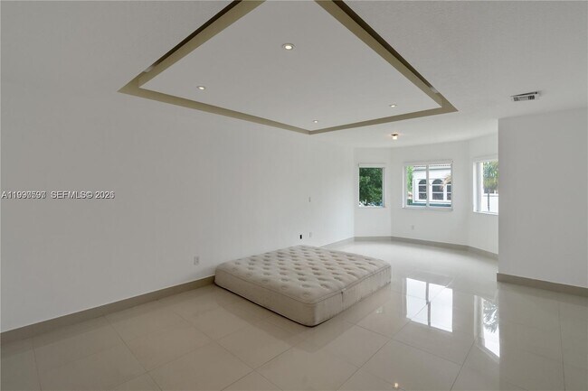 Building Photo - 7333 NW 108th Ct