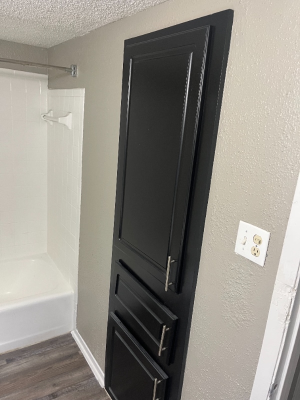 Building Photo - 531 Bedford Rd