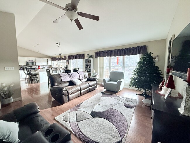 Living Room - 1405 Emery Cir