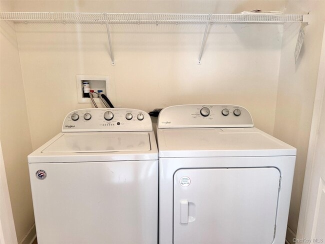 Building Photo - 4806 Ridgecrest Dr