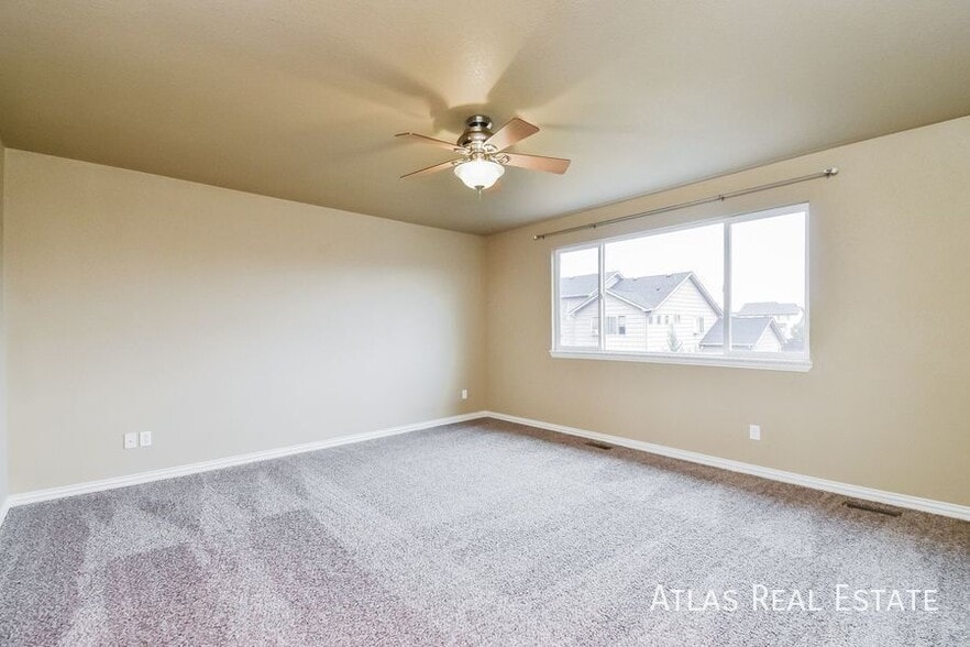 Building Photo - 7974 Irish Dr