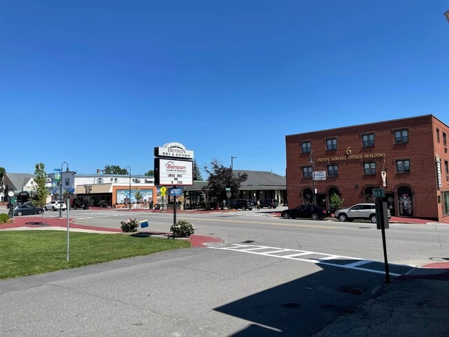 Building Photo - 4 Martin St