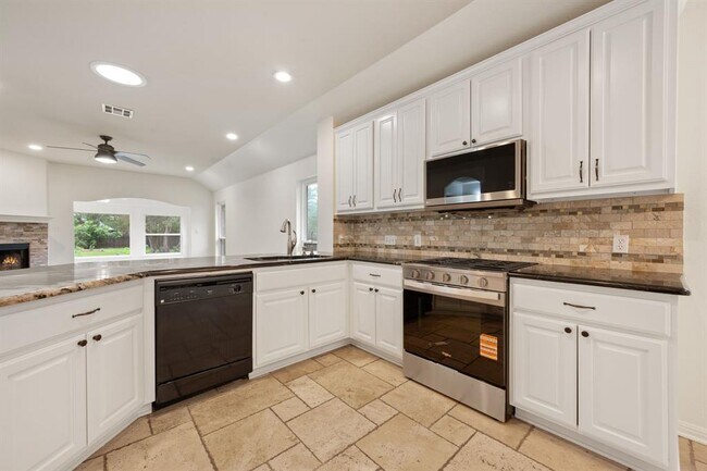 Building Photo - 8113 Campeche Bay Pl