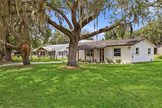 Building Photo - 34807 Evergreen Way