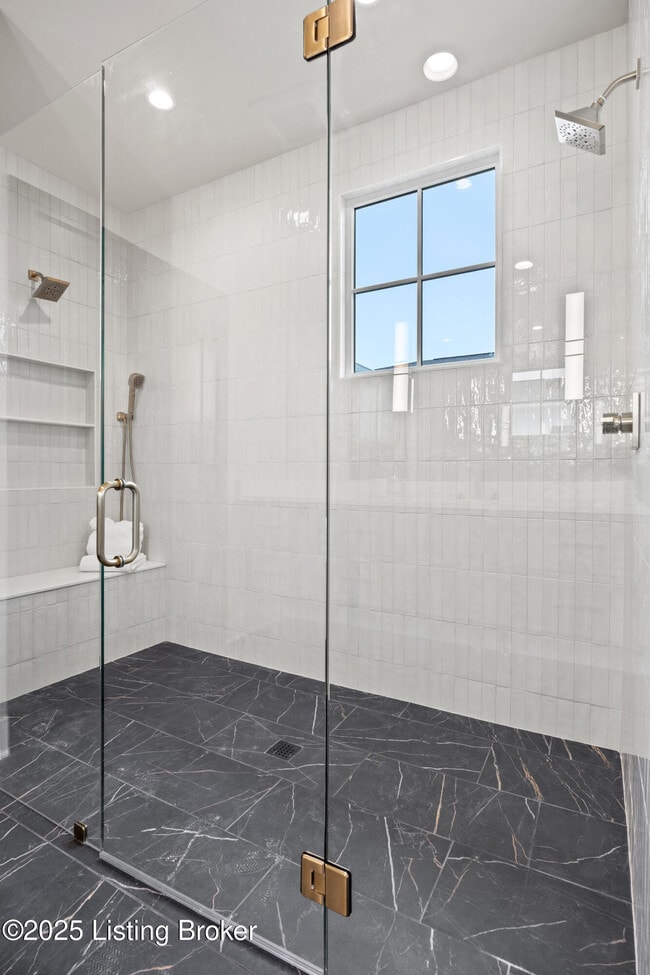 Building Photo - 11416 River Beauty Loop
