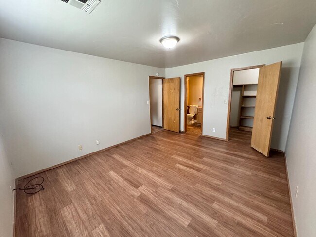 Building Photo - 113 Crawford Ct