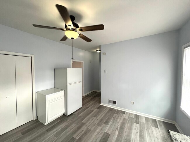 Building Photo - 3002 Green St