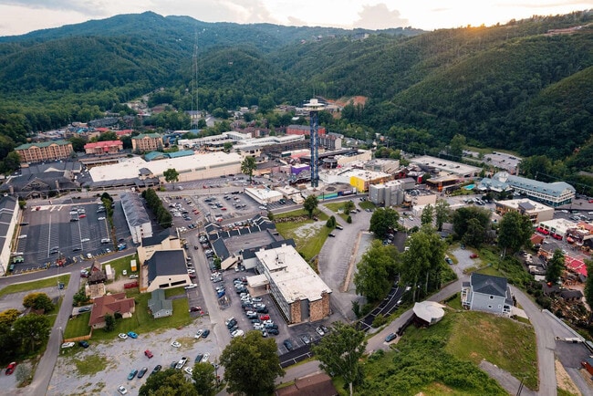 Building Photo - 157 W Holly Ridge Rd