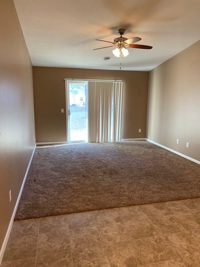 Building Photo - 967 1st st se