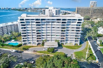 Building Photo - 30 Turner St