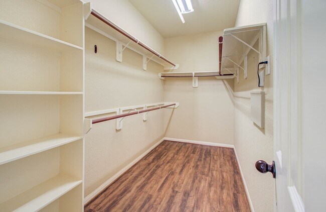 Building Photo - 21331 Parham Cir