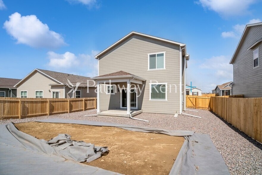 Building Photo - 9491 Yampa St