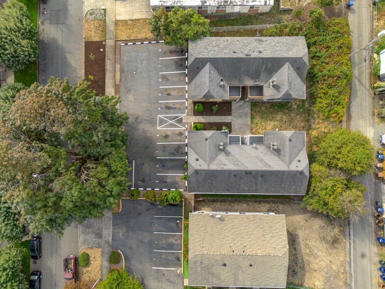 Aerial view - 2410 S I St