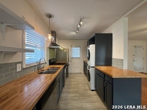 Building Photo - 218 Karen Ln