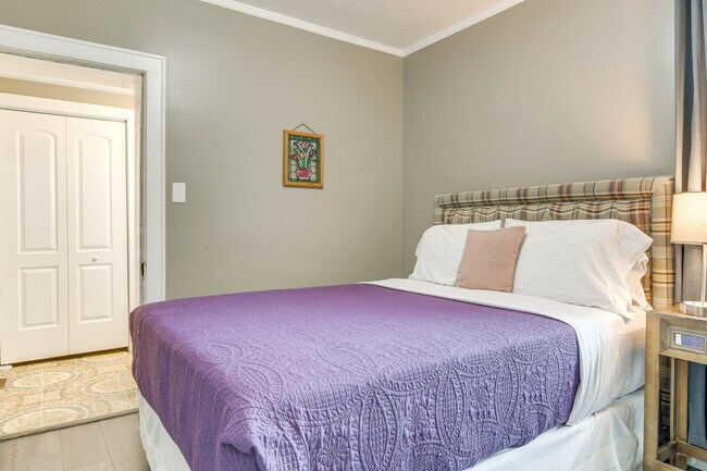 Building Photo - 1540 Fowler Ave