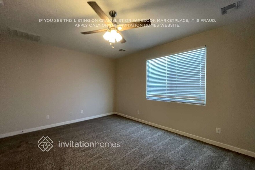 Building Photo - 17584 W Hadley St