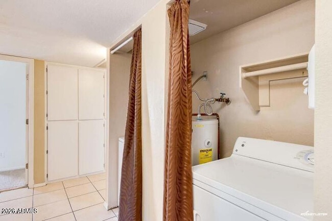 Building Photo - 1402 S Jentilly Ln