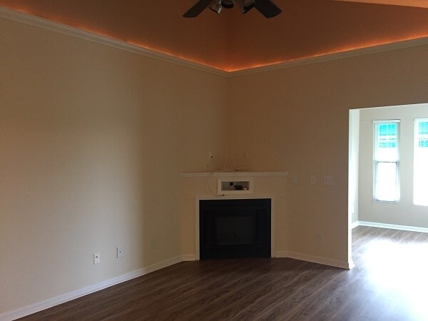 Building Photo - 9768 Leyland Dr