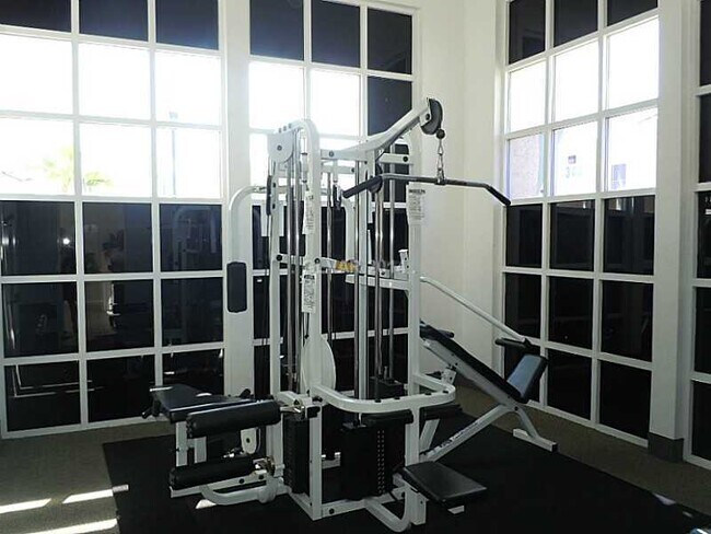 Building Photo - Near Summerlin, Gated Community w/ tons of amenities - Amazing Condo!