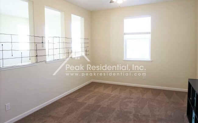 Building Photo - Wonderful Elk Grove 4bd/3ba Home with 2 Car Garage & Loft Area