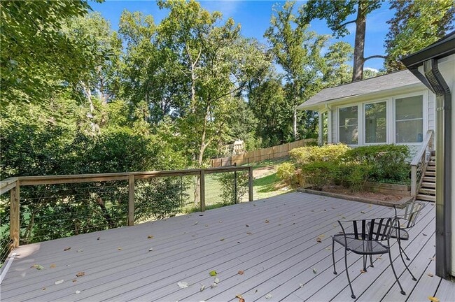 Building Photo - 4820 Powers Ferry Rd NW