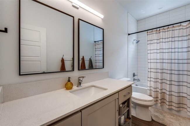 Building Photo - 418 Stagecoach Trail
