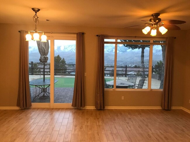 Building Photo - 55+ community @ Sierra Canyon in Somersett