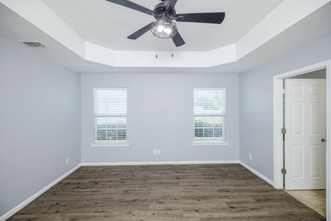 Building Photo - 203 Hayne Dr