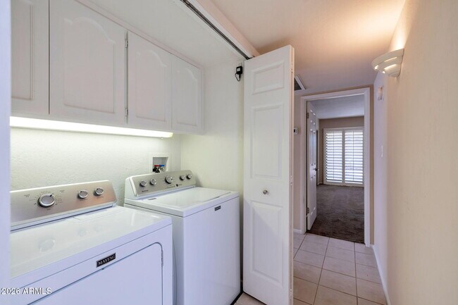 Building Photo - 5526 N 71st St