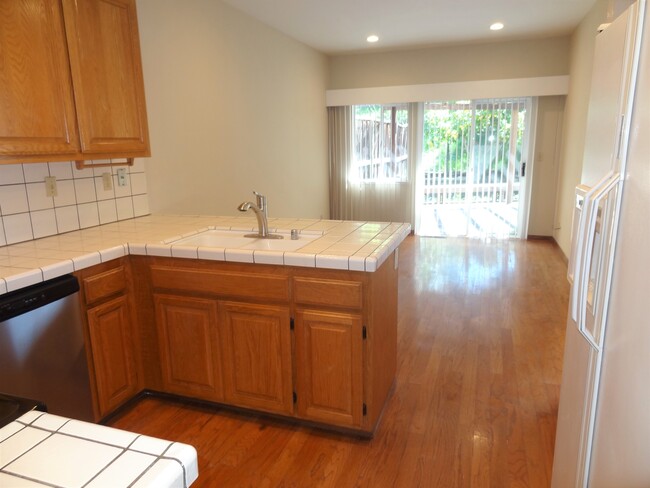 Building Photo - 161 Lynx Ct