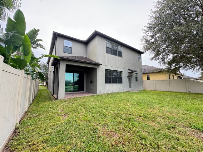 Building Photo - $300 off of a month of rent!! Experience the Epitome of Lakeside Luxury Living — For Rent in Narc...