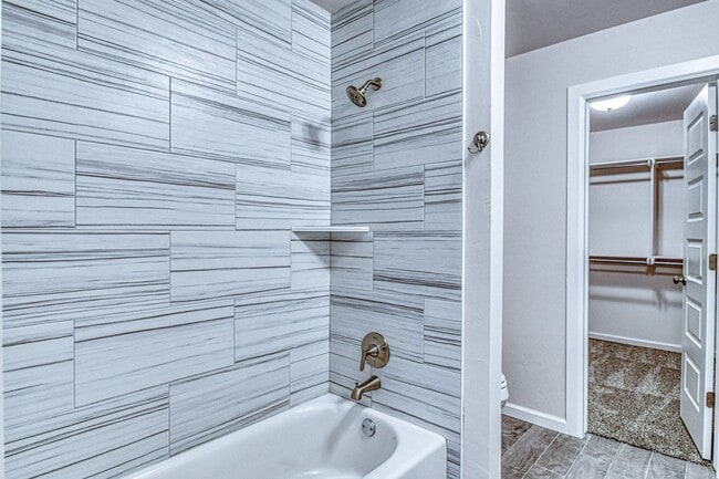 Building Photo - Brand New Construction! Lawn care provided!