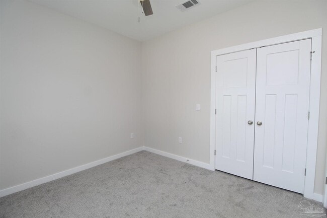 Building Photo - 5458 Medina Rd