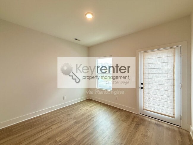 Building Photo - 1674 S Watkins St