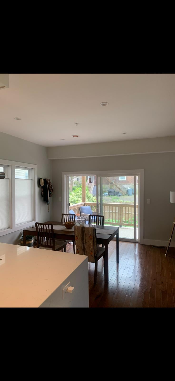 Building Photo - 71 Savin St