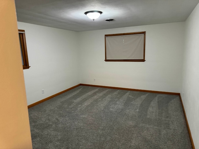 Building Photo - 401 W 14th St