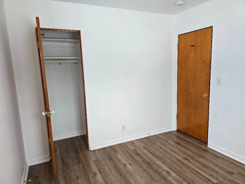 Building Photo - 1406 S Grant Ave