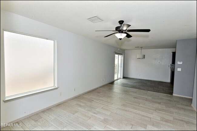 Building Photo - 872 Colbert Shapleigh Pl