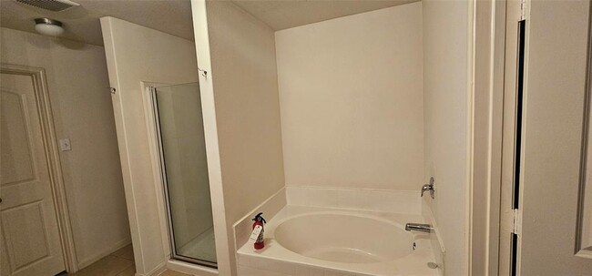 Building Photo - 5022 Beck Ln